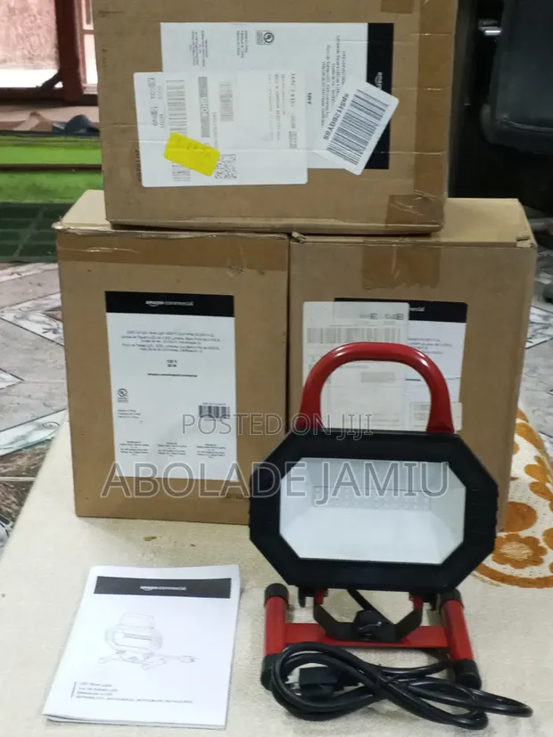 Amazon Commercial 1000 LM Fitilar Aiki ta LED - 1