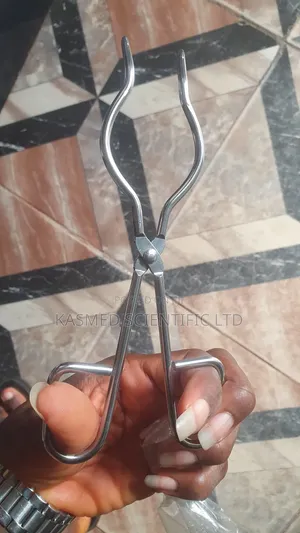 Crucible Tongs - Medical Laboratory