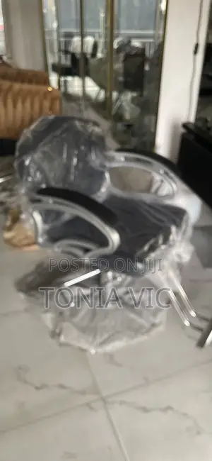 Salon Chair - Brand New Barber Chair