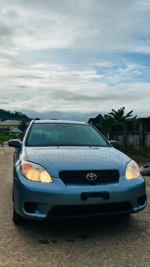 Toyota Matrix XR Hatchback 2008 - An Amfani da Belgium