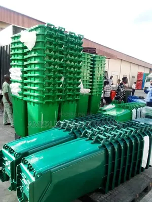240 Litre Plastic Waste Bin Bucket