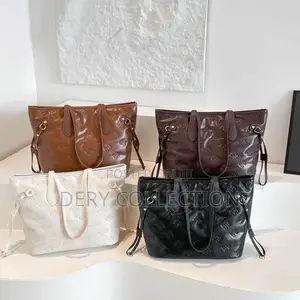 H&M Multicolor Gaskiyar Fata Tote Bag