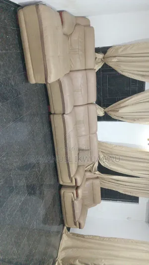 L-Shaped Sofa - Mai Zama 7, Fata Ta Kare