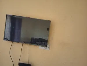 Used Samsung Smart TV 35-inch LED