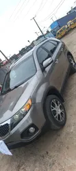 Kia Sorento 2012 Grey - 2