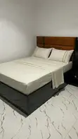 Beige Polyester Bedsheet Set tare da 2 Pillowcases - 2
