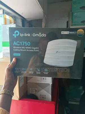 TP-Link Omada EAP245 AC1750 Gigabit Ceiling Access Point