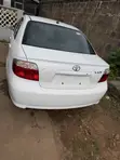 Toyota Vios 2010 Mai Launin Fari - 1