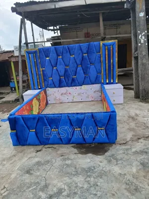 6x6 Katifa Mai Cikakken Zare Tare Da Taburman Kwanciya 2