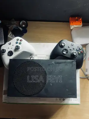 Xbox Series S 1TB with Two Original Pads