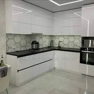 High Gloss Kitchen Cabinet Set - Modern Design & Installation