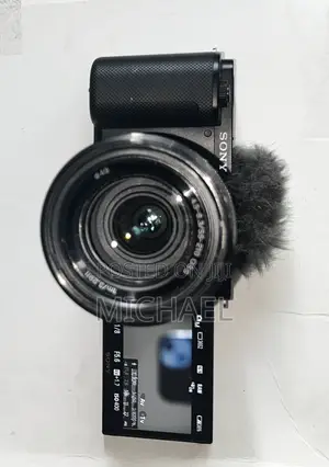 Sony ZV-E10 4K Mirrorless Kamera da 55-210mm OSS Lens