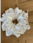 Scrunchies masu Girma masu Al'ada - 1
