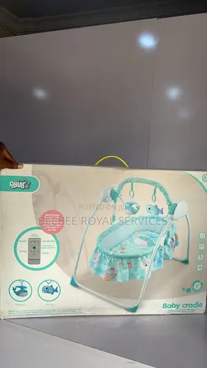 Baby Electric Cradle da Kiɗa & Remote