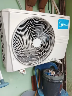 2HP Medea Air Conditioner tare da Kit & Remote