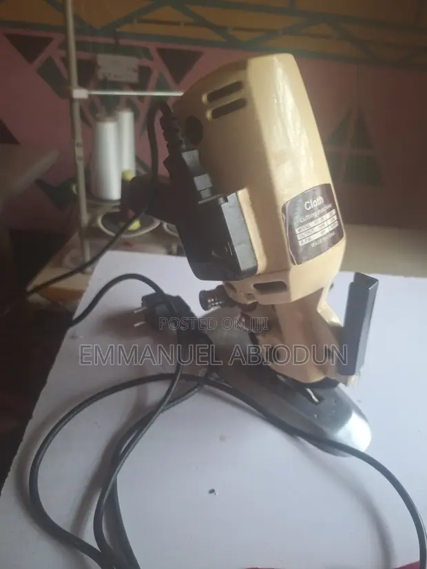 Table Cutting Machine - 1