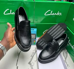 Clarks Mazan Fata Baƙar Penny Loafers