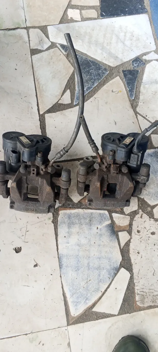 Refurbished Rear Brake Caliper for Range Rover Velar - 1