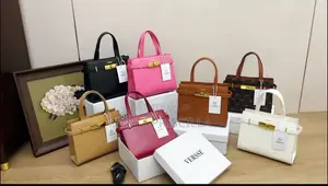 Louis Vuitton Medium Handbag - Black