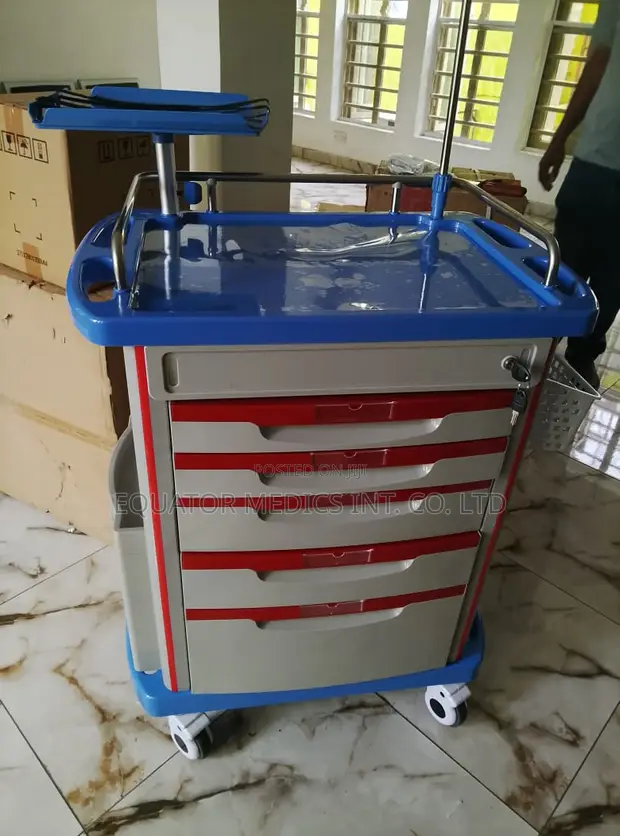 GE Emergency Crash Cart - 1