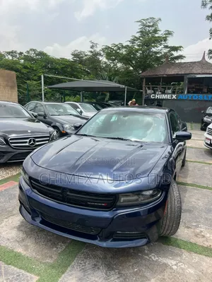 2015 Dodge Charger SE Sedan