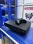 Xbox One X 1TB da Aka Yi Amfani Da Shi tare da Controller - 3