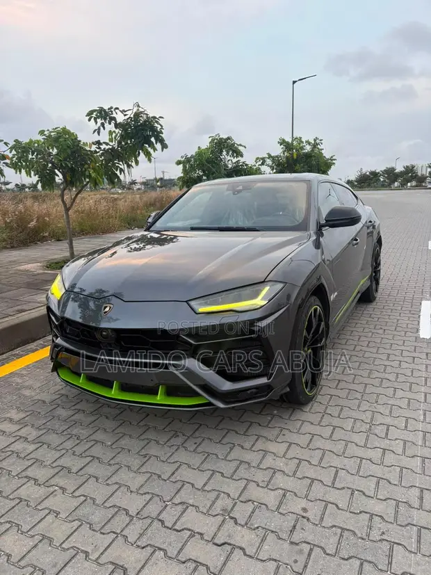 2021 Lamborghini Urus Base SUV - 1