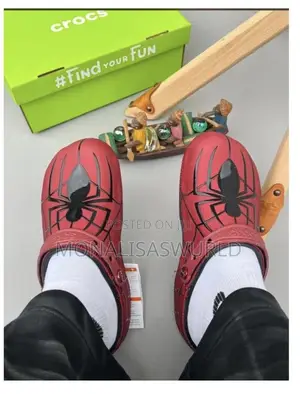 Crocs Mai Ingancin Marvel Spider-Man