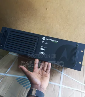 Motorola DR 3000 MOTOTRBO Digital/Analog Repeater