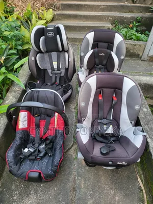 Evenflo Car Seat na Yara - An Yi Amfani Dashi