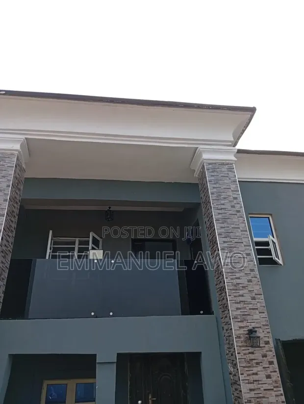 Sabis na tsaftace gidan sabo da Emma Sam Enterprises - 1