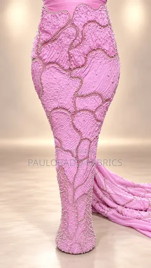 Lace Mai Kyau Mai Ƙulli