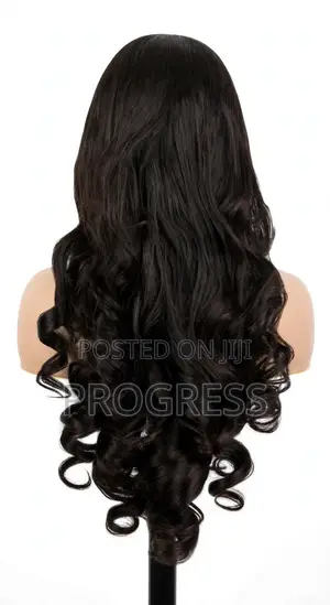 Quality Classic Bouncy Body Wave Wig - Black