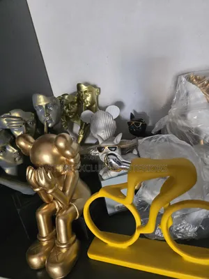 Decorative Figurines - Justine Exclusive Interior