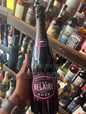 Luc Belaire Rose Giɗan Ruwa