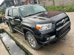 Toyota 4-Runner 2011 Baki