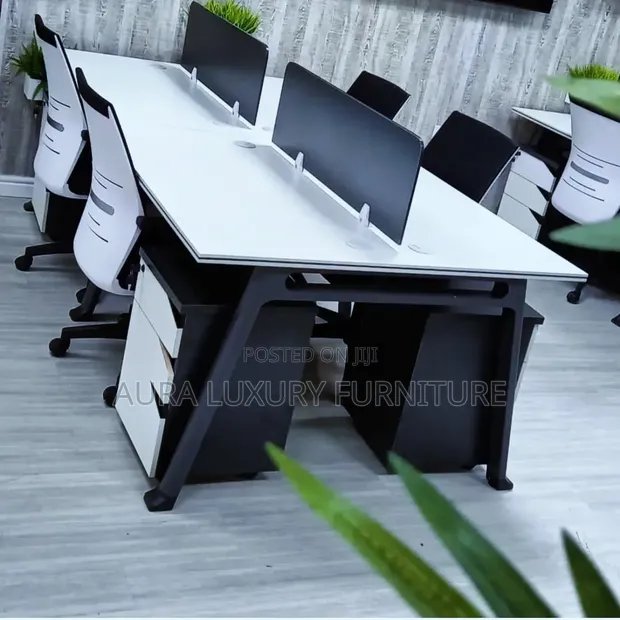 Deluxe Office Workstation Table - Sabon Samfuri - 1