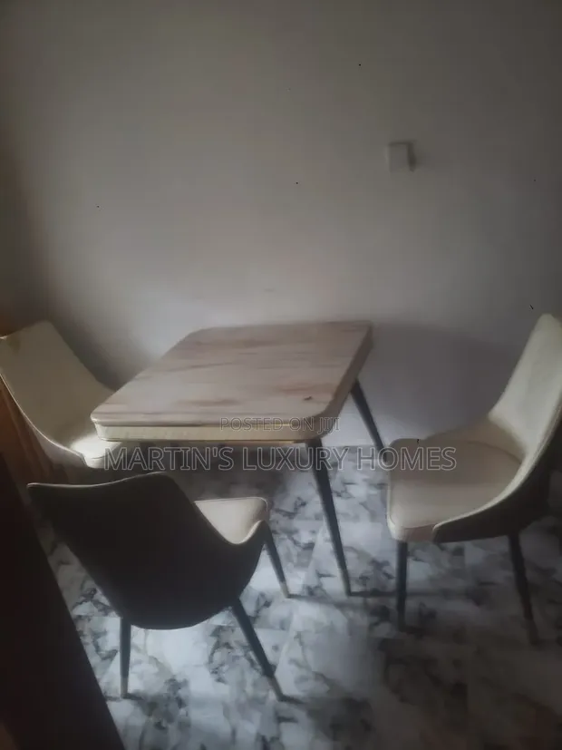 Home Interiors Dining Set - 1