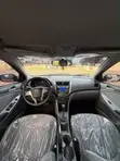 Hyundai Accent 2012 Maroon - 2