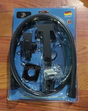 Black Bathroom Shower Faucet Set tare da Flexible Hose