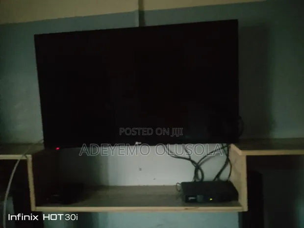Fairly Used LG Plasma TV - 32 Inch - 1