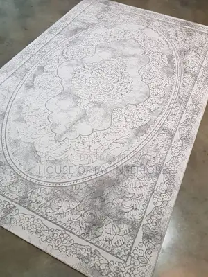 Quality Turkish Center Rug (5'x7')