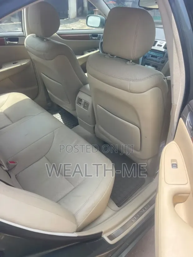 Lexus IS 2006 Gray - 1