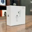 Apple AirPods 5 da Wireless Charging Case - 2