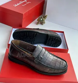 Salvatore Ferragamo Takalman Fata Na Maza Launi Brown