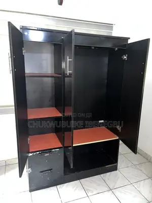 4 Ft Wardrobe - Na Amfani
