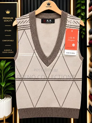 Louis Vuitton Unisex Handless Vests - Sabon Kayayyaki
