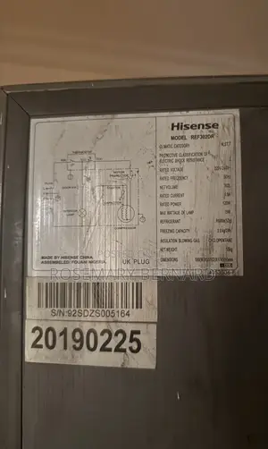Hisense Refrigerator 302L Top Freezer