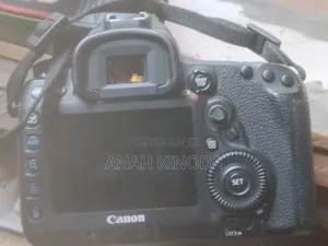 Canon 5D Mark IV DSLR Camera