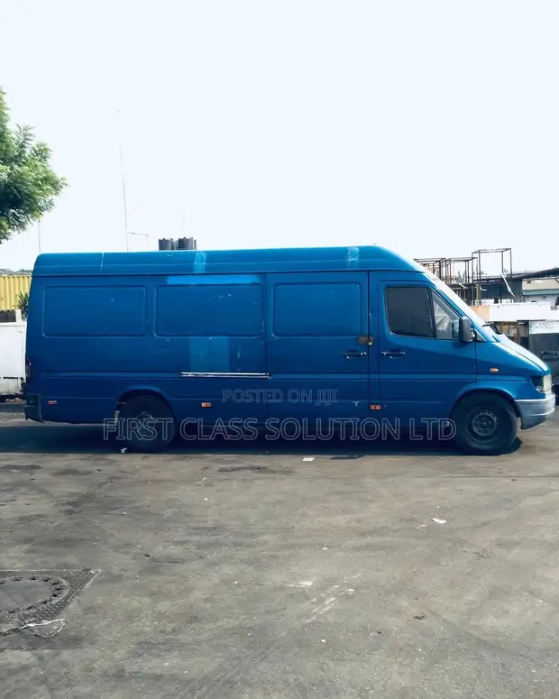 First Class Motoci da Babbar Jirgi don Hayar - 1